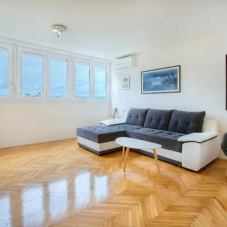 No.15 Apartman